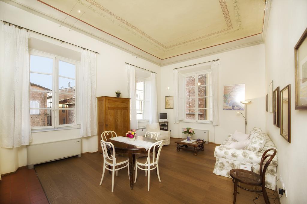 Le Antiche Scale Apartment Lucca Room photo